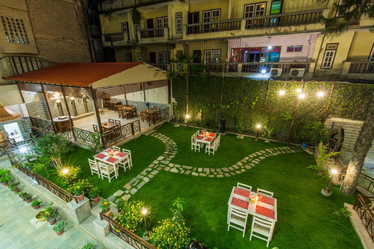 Hotel Acme Inn Kathmandu Exteriör bild